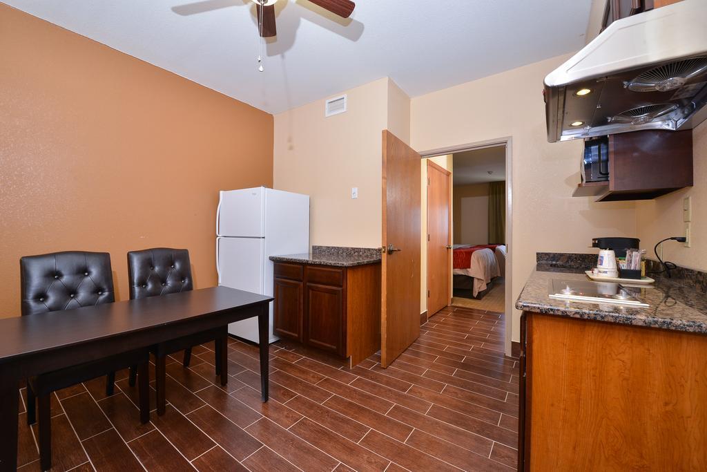 Comfort & Kenosha-pleasant Prairie Hotel